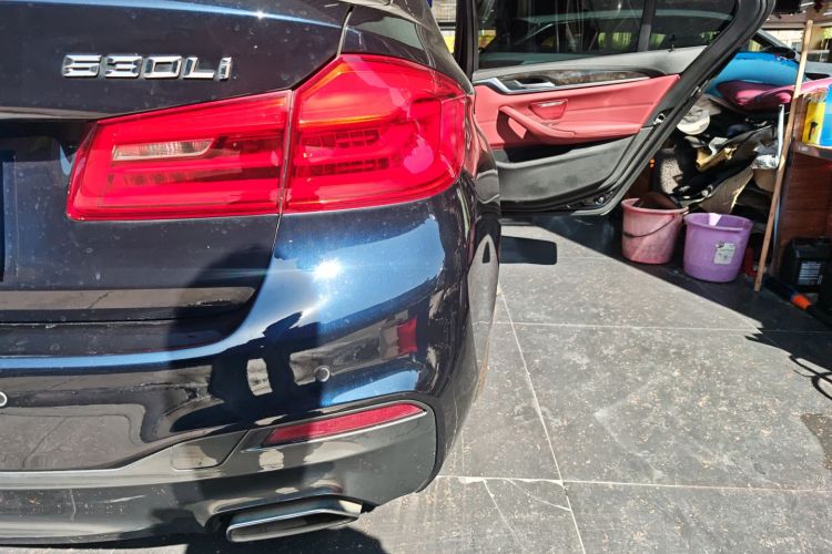 宝马5系 2020款 530Li 领先型 M运动套装车身外观6006