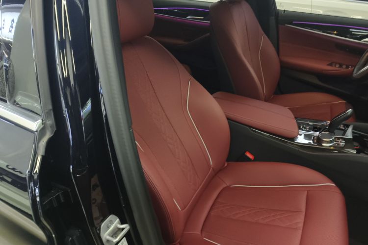 宝马5系 2022款 改款二 525Li M运动套装局部细节41