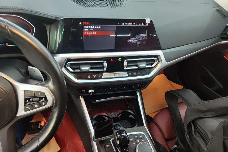 宝马3系 2022款 改款 325i M运动套装中控内饰16