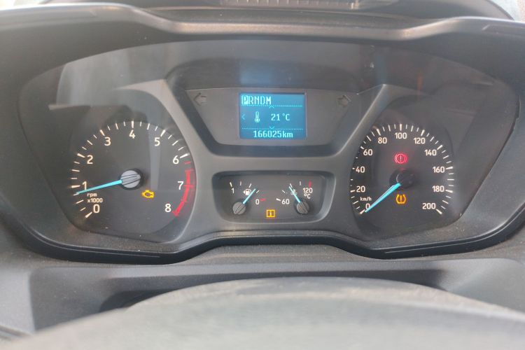 福特 全顺 2020款 2.0T汽油自动多功能商用车中轴低顶双开尾门国VI中控内饰14