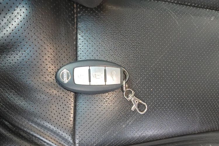 日产 天籁 2016款 改款 2.0L XL舒适版中控内饰11