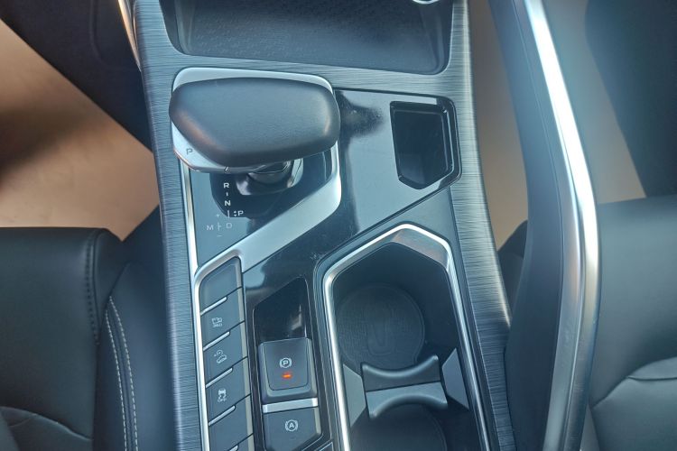 吉利汽车 星越 2020款 高能版 350T 耀星者中控内饰18