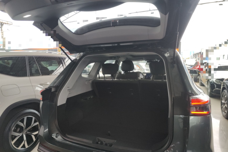 奇瑞 风云T8 2025款 1.5T 130km 舒适版5座机舱底盘23