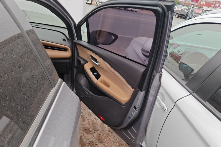 埃安 AION LX 2022款 Plus 80D 旗舰版中控内饰7005