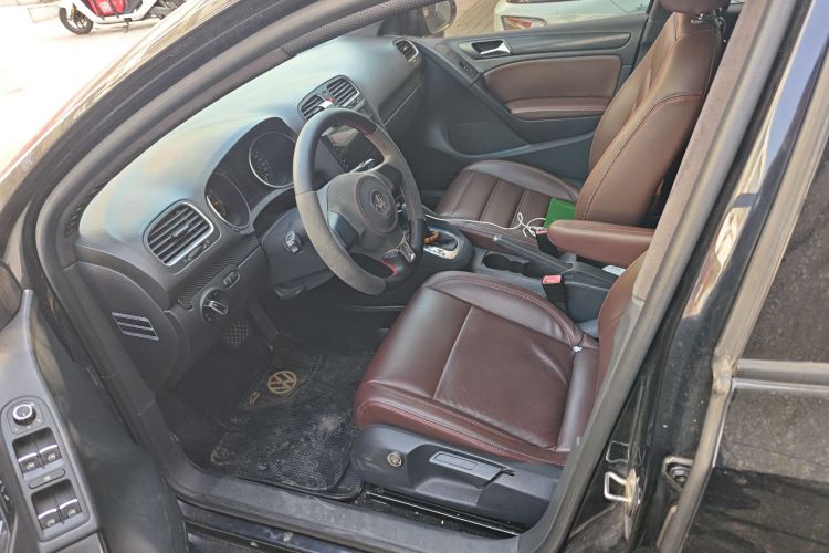 大众 高尔夫 2012款 1.6 自动时尚型局部细节19