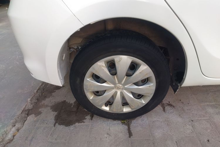 丰田 YARiS L 致炫 2015款 1.5E 自动魅动版车身外观6008