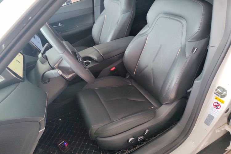 深蓝汽车 深蓝SL03 2023款 515MAX纯电版中控内饰19