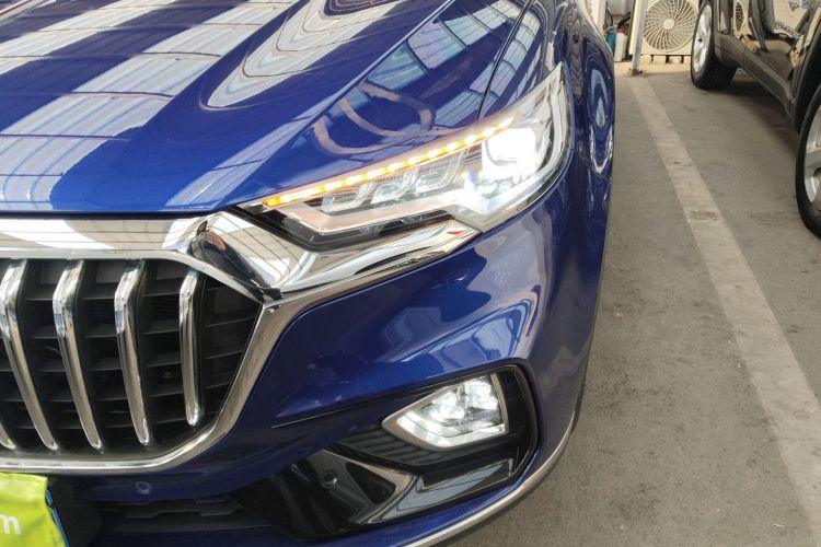 红旗HS5 2019款 2.0T 智联旗领四驱版局部细节36