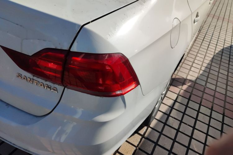 大众 桑塔纳 2018款 1.5L 自动风尚版车身外观9