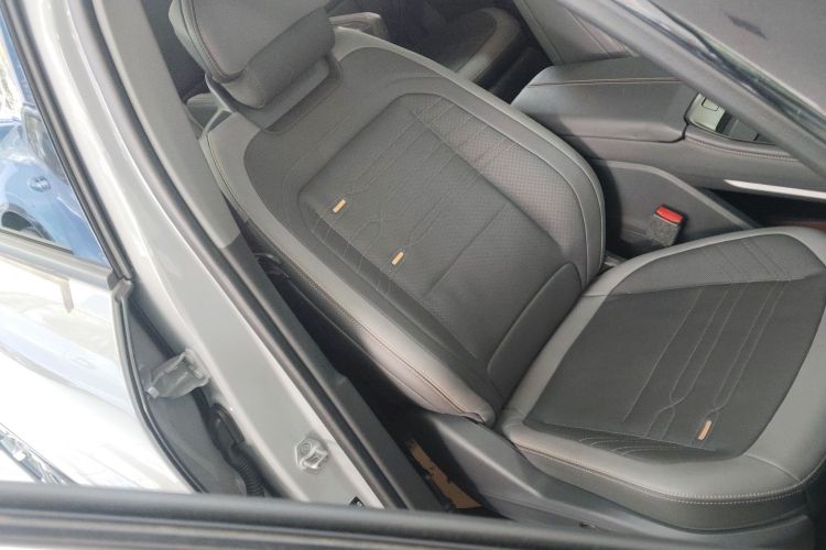 福特 2023款 锐界L 2.0T EcoBoost 四驱七座至尊型局部细节41