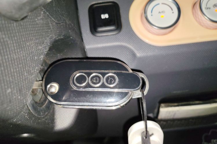 五菱汽车 宏光MINIEV 2022款 马卡龙臻享款 磷酸铁锂中控内饰7001