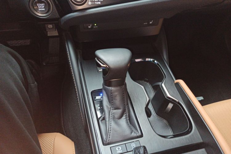 雷克萨斯ES 2023款 200 卓越版局部细节18