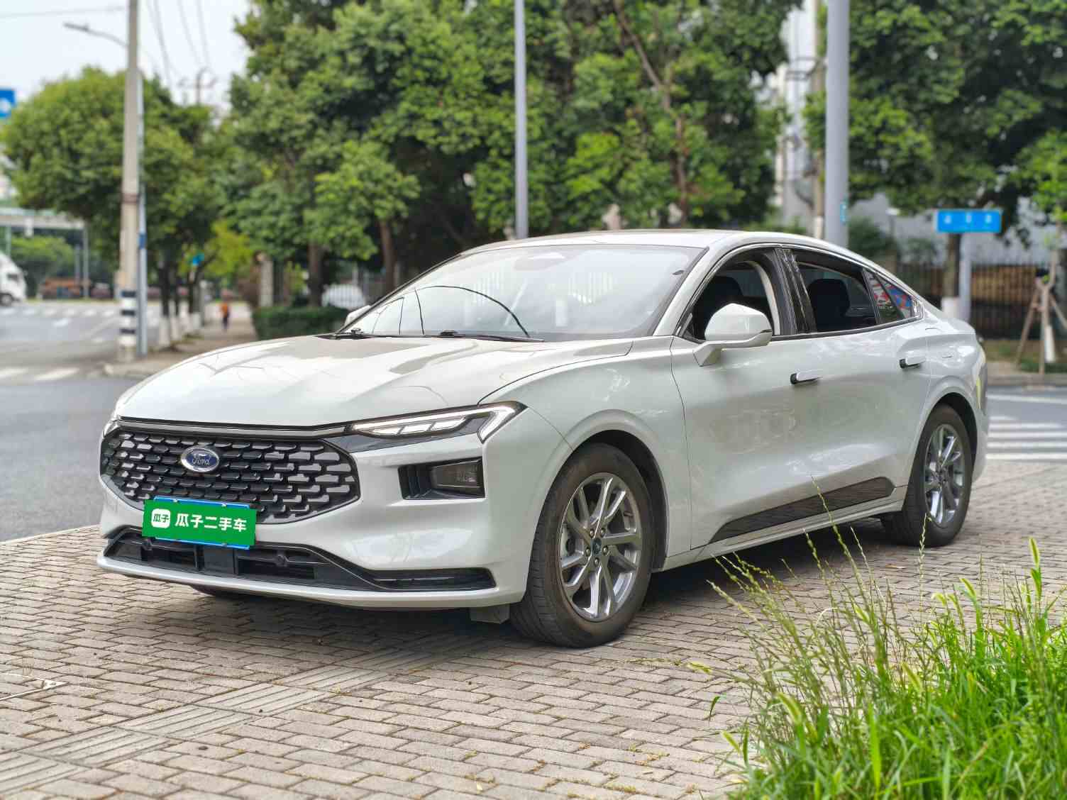 福特 蒙迪欧 2023款 EcoBoost 180 豪华型(2)