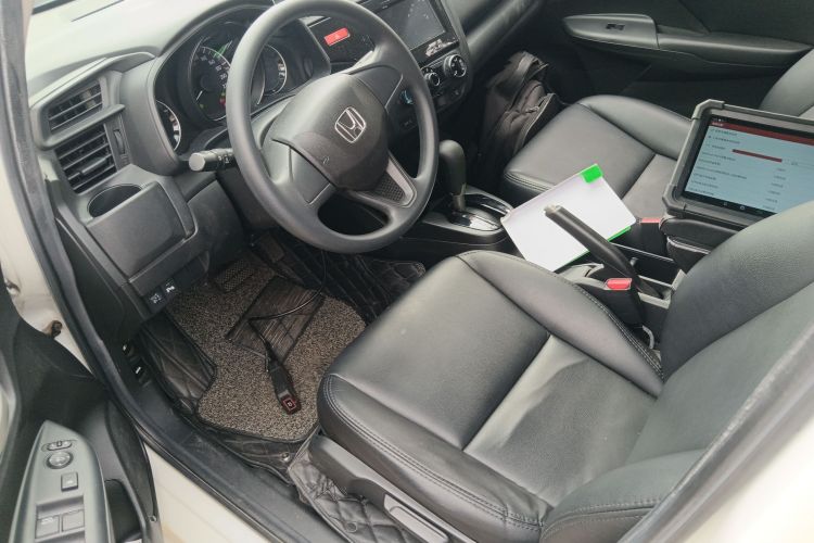 本田 飞度 2016款 1.5L LXS CVT舒适天窗版局部细节19