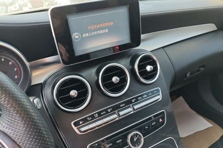 奔驰C级 2015款 C 180 L 运动型局部细节16