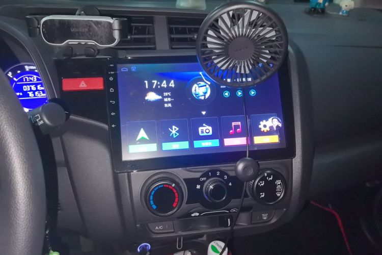 本田 飞度 2016款 1.5L LXS CVT舒适天窗版中控内饰16