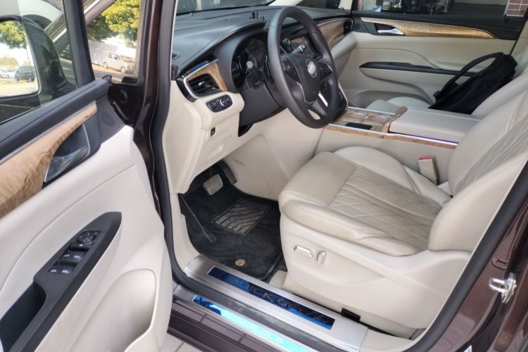 别克GL8 2017款 ES 28T 舒适型 国V中控内饰7003