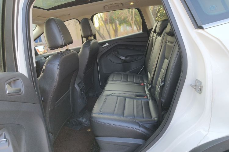 福特 翼虎 2018款 EcoBoost 180 两驱铂翼型中控内饰7004