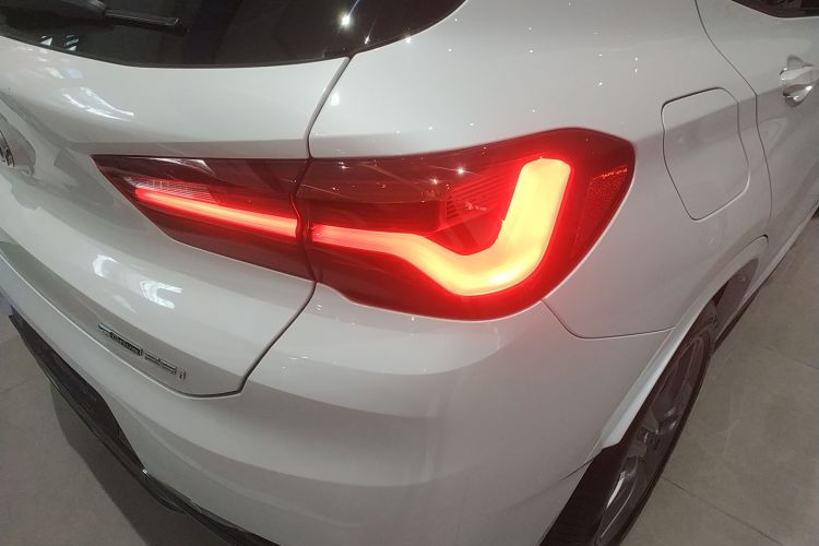 宝马X2 2021款 改款 sDrive25i M运动套装车身外观6006