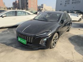 红旗E-QM5 2022款 431km 换电乐享版