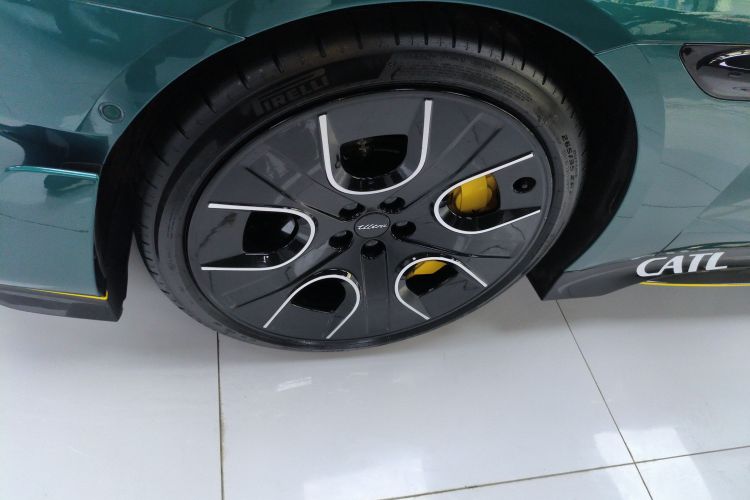 小米汽车 小米SU7 Ultra 2025款 Ultra车身外观6007