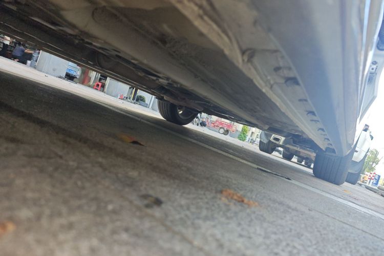 长安 逸动 2018款 XT 1.6L GDI 自动锐潮型 国V局部细节9004