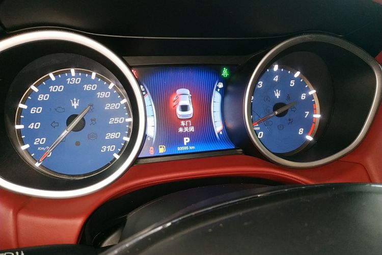 玛莎拉蒂 Ghibli 2014款 3.0T 标准版中控内饰14