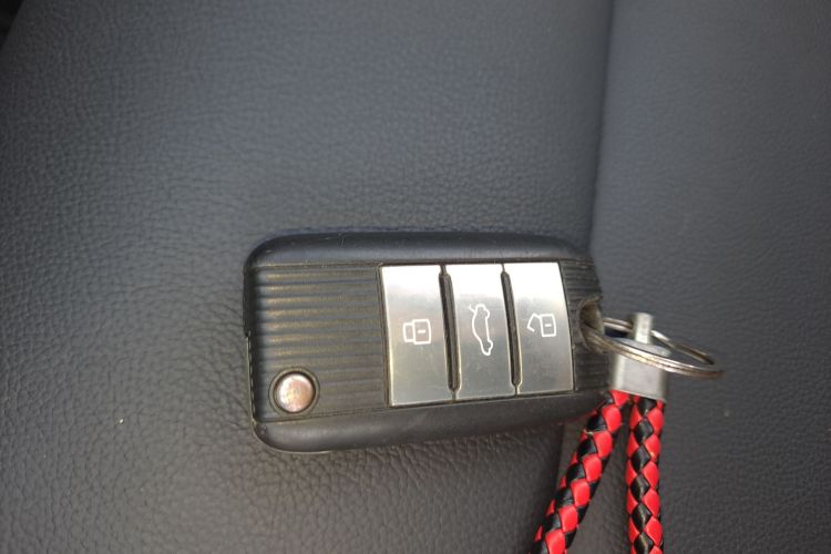 名爵ZS 2017款 1.5L 自动精英版中控内饰11