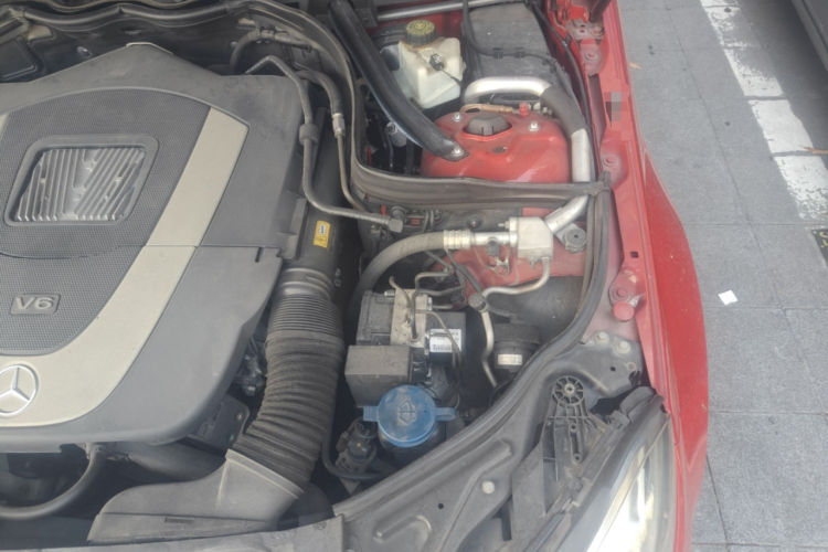 奔驰C级 2013款 C 300 运动型 Grand Edition局部细节9007