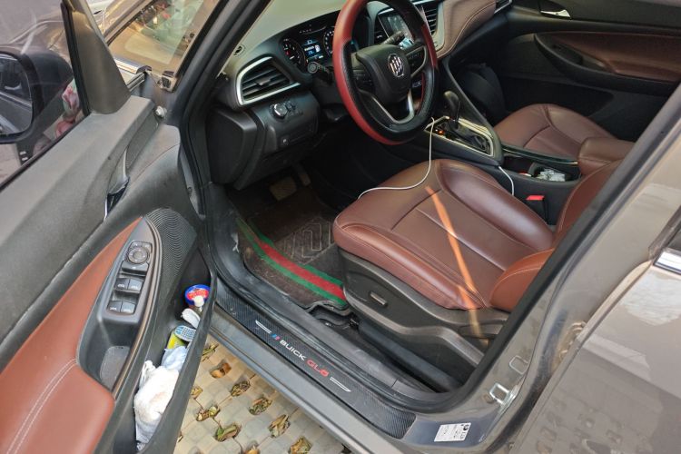 别克GL6 2019款 18T 6座互联豪华型 国V中控内饰20