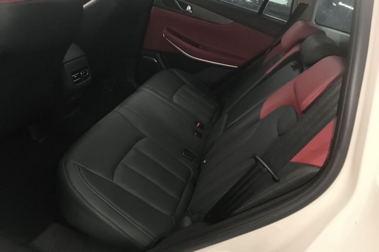 长安CS75 2023款 畅享版 1.5T DCT尊贵版中控内饰21