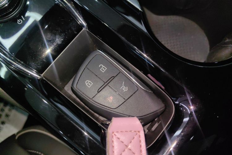 别克 2024款 昂科威Plus 28T 四驱尊享版中控内饰7001