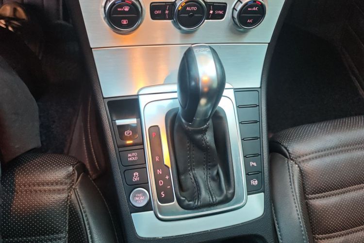 一汽-大众CC 2016款 1.8TSI 豪华型中控内饰18