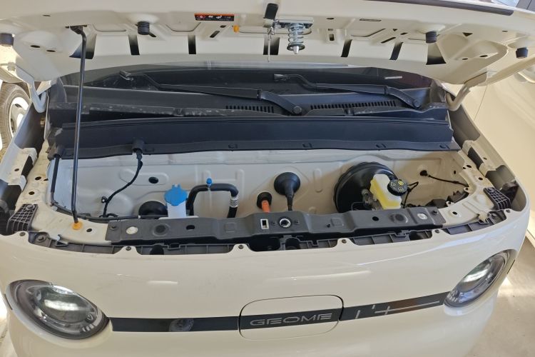 吉利银河 熊猫 2025款 210km 元气熊机舱底盘24