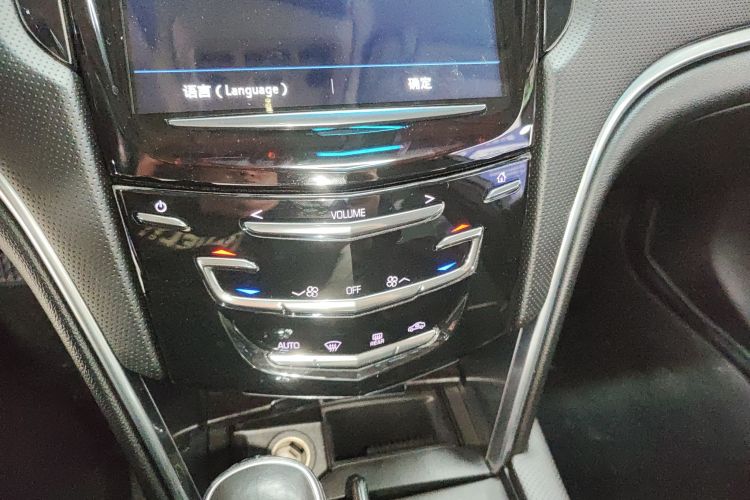 凯迪拉克XTS 2018款 28T 技术型中控内饰16