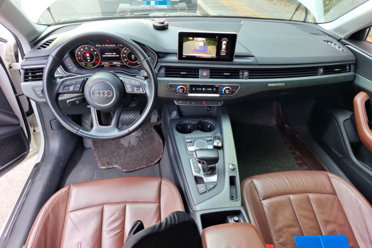奥迪A4L 2017款 45 TFSI quattro 风尚型中控内饰7002