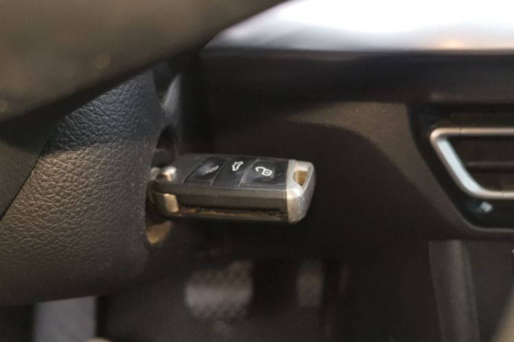 大众 朗逸 2023款 1.5L 自动得逸版中控内饰7001