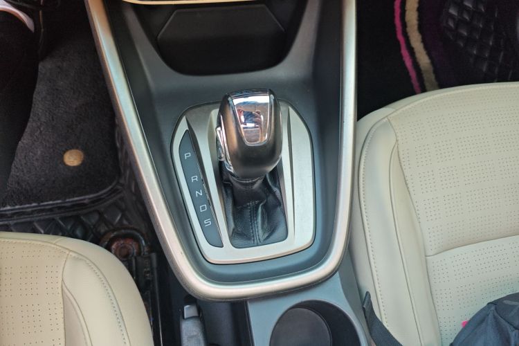 福特 福睿斯 2015款 1.5L 自动时尚型中控内饰18