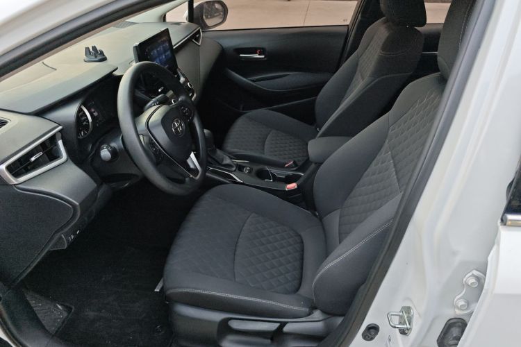 丰田 亚洲狮 2021款 2.0L 豪华版中控内饰19