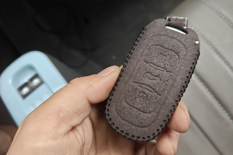 吉利银河 2023款 熊猫mini 200km 耐力熊中控内饰7001