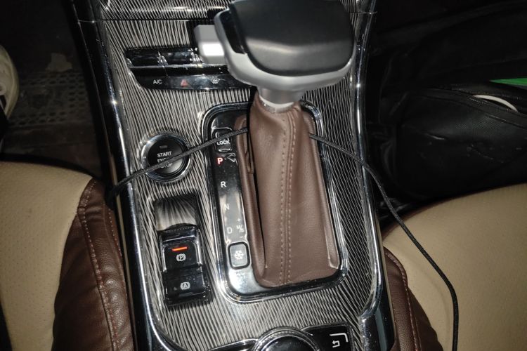 猎豹汽车 猎豹CS9 2018款 1.5T CVT劲朗型中控内饰18