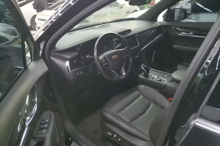 凯迪拉克XT6 2021款 2.0T 六座两驱豪华型中控内饰20