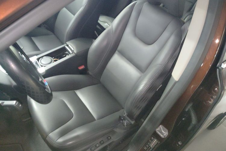 沃尔沃XC60 2016款 T5 智进版局部细节19