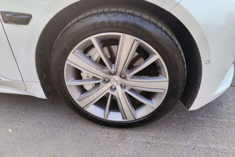 极氪001 2023款 WE版 100kWh车身外观10