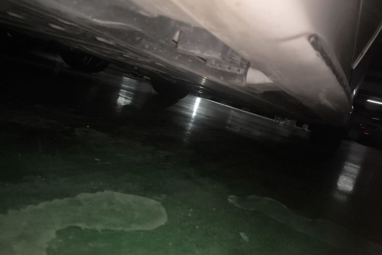 奔驰C级 2023款 C 260 L 运动版局部细节9001