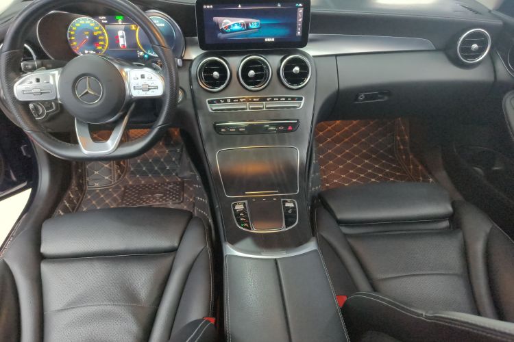 奔驰C级 2020款 C 260 L 运动版中控内饰7002