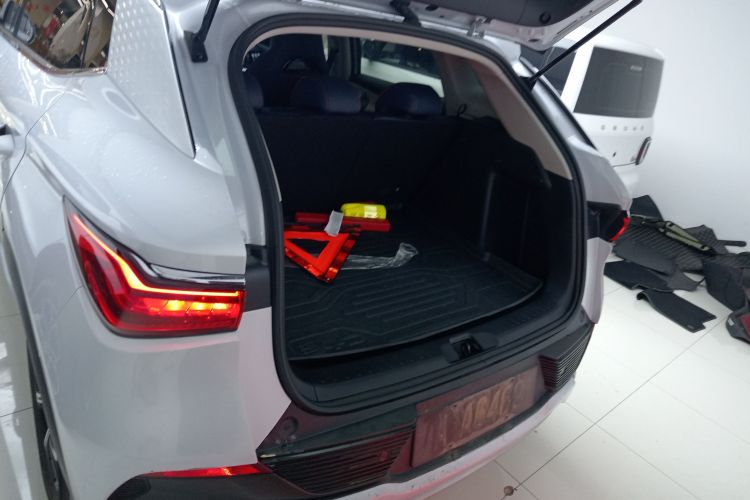 比亚迪 元PLUS 2022款 430KM 豪华型局部细节23