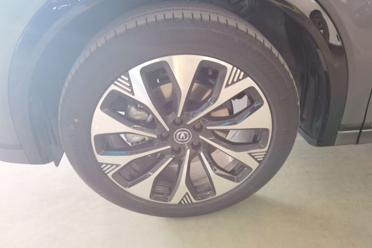 长安CS75 PLUS 2025款 第四代 UItra 2.0T 新蓝鲸 智慧劲擎型车身外观6007