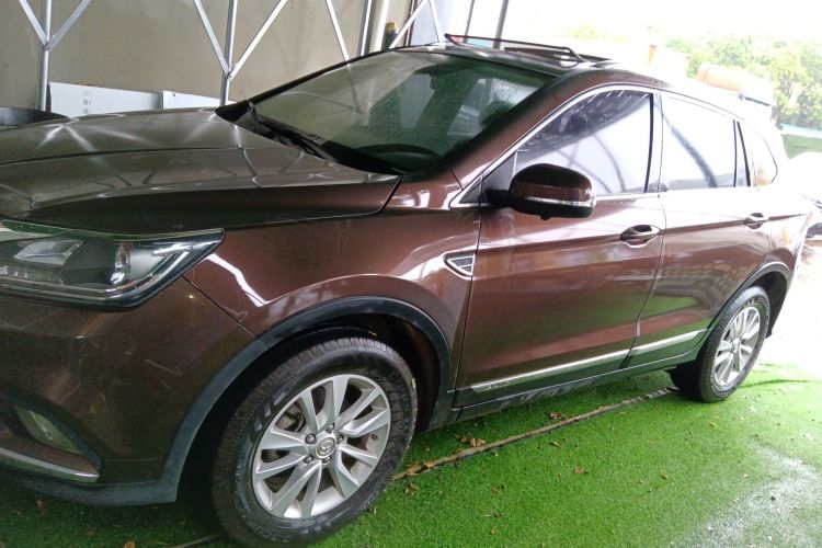 北汽幻速S6 2017款 1.5T CVT尊享型车身外观6003