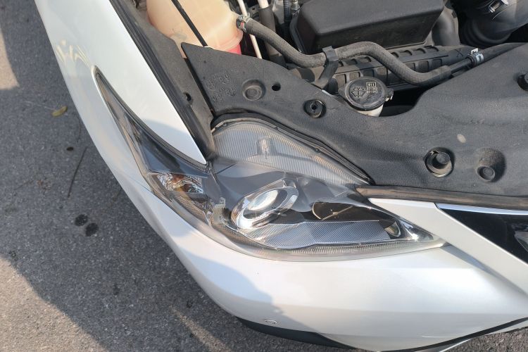 雷克萨斯CT 2017款 CT200h 精英版 单色 国V车身外观8